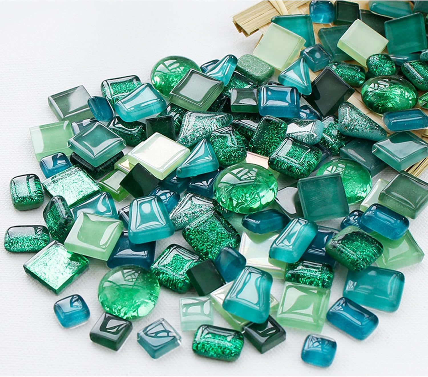 500g Glass Mosaic Tiles, Irregular Crystal Mosaic Tiles for Crafts Bulk and Tiny Stepping Stone kit, Transparent Stained Glass Sheets for Handmade DIY Art Crafts and Home Decoration,Green