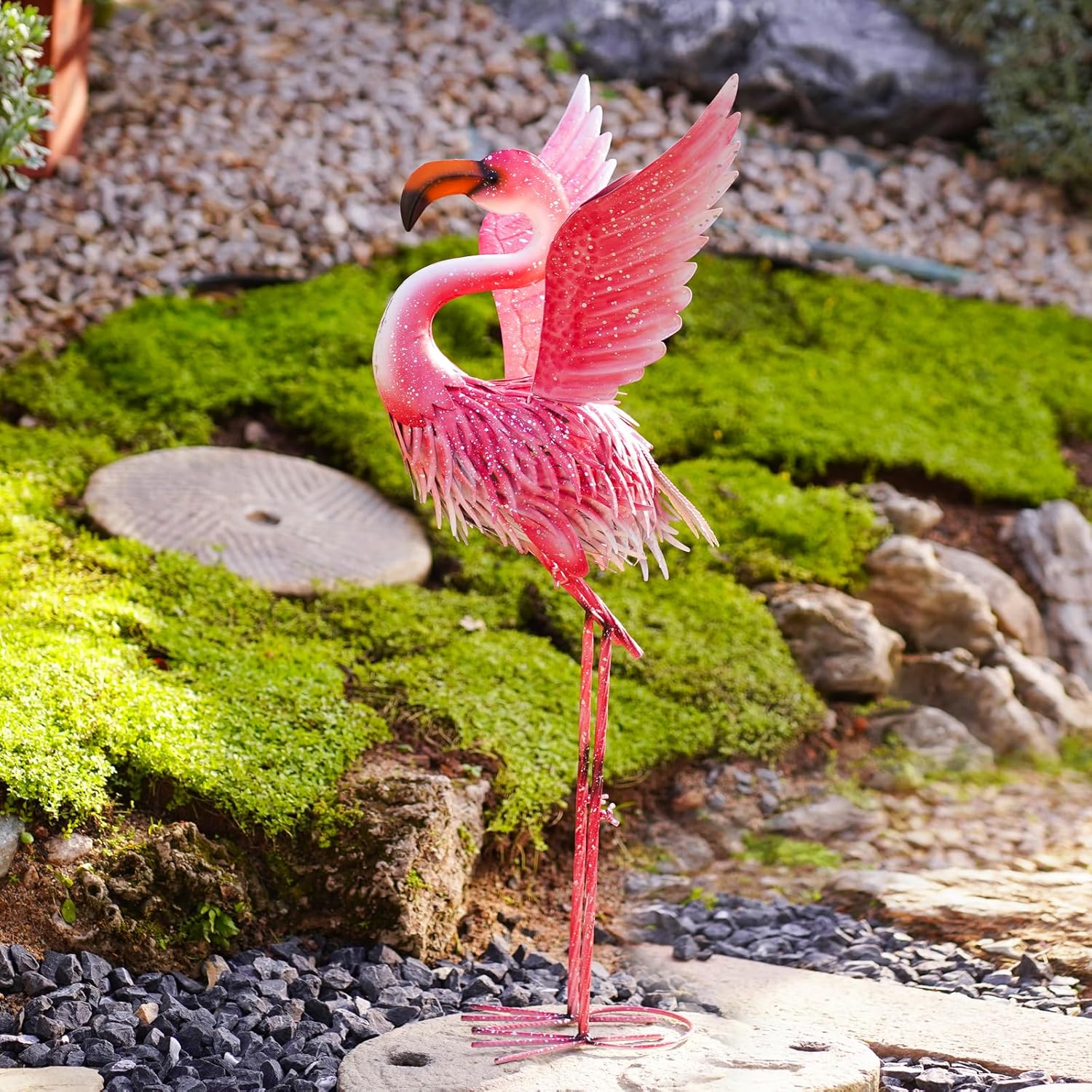 Nacome Flamingo Statues for Garden Yard Decor: Metal Pink Flamingo Sculptures & Statues Clearance Lawn Ornaments Art for Home/Patio/Balcony/Front – Unique Gifts for Grandma/Mom/Mother