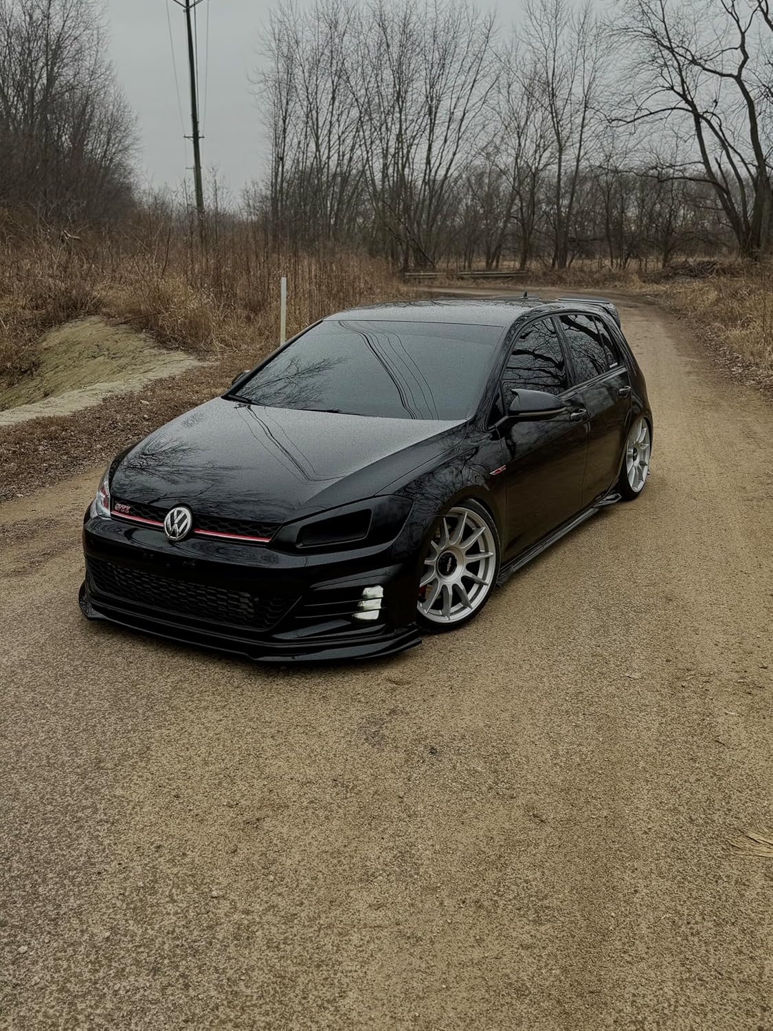 Compatible with Golf 7, Golf R, and GTI MK7 2012-2019 Headlight Air İntake (Driver Side)