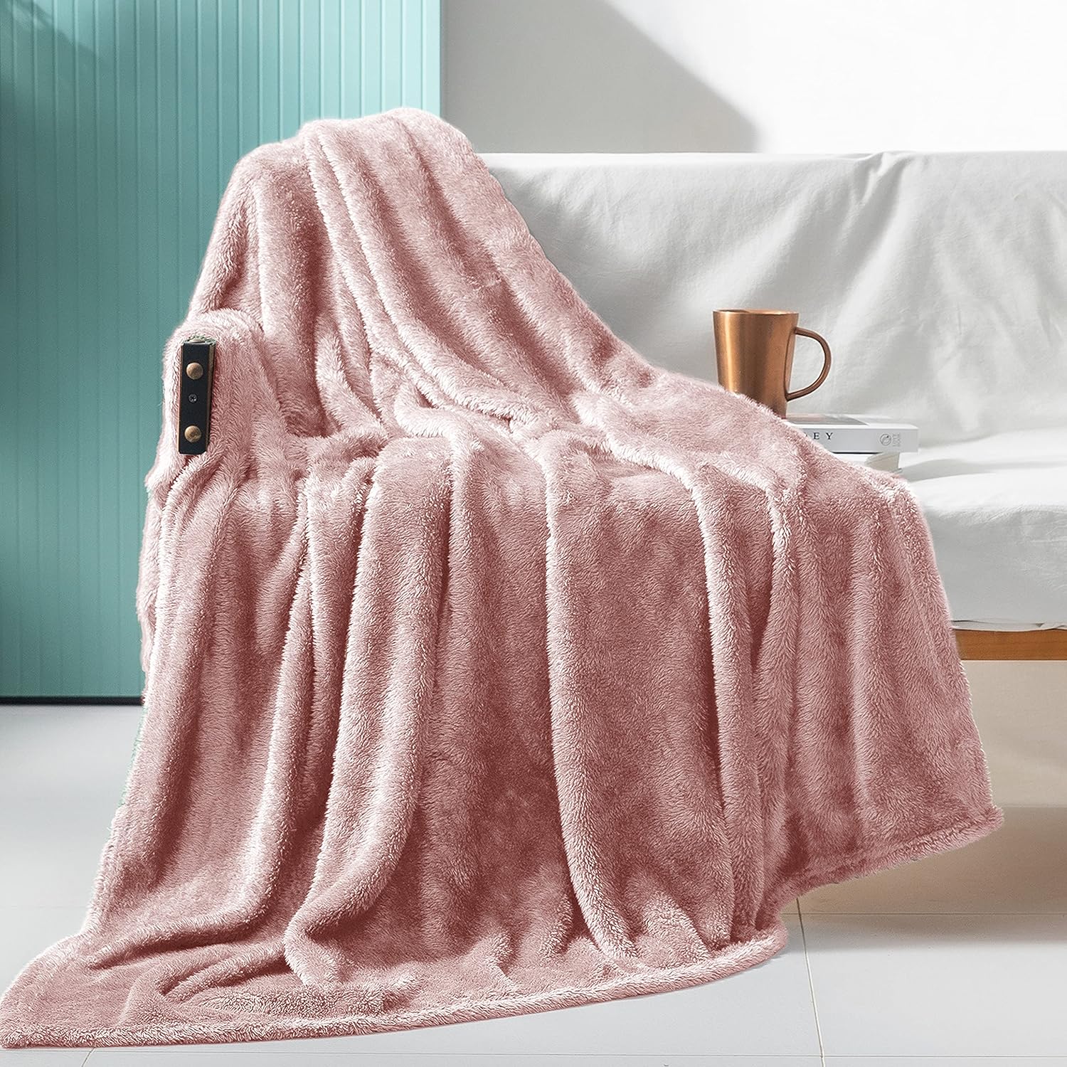 Exclusivo Mezcla Plush Fuzzy Fleece Throw Blanket 127x178 CM, Super Soft, Fluffy and Warm Blankets for Couch, Bed, All Season Use, Dusty Pink