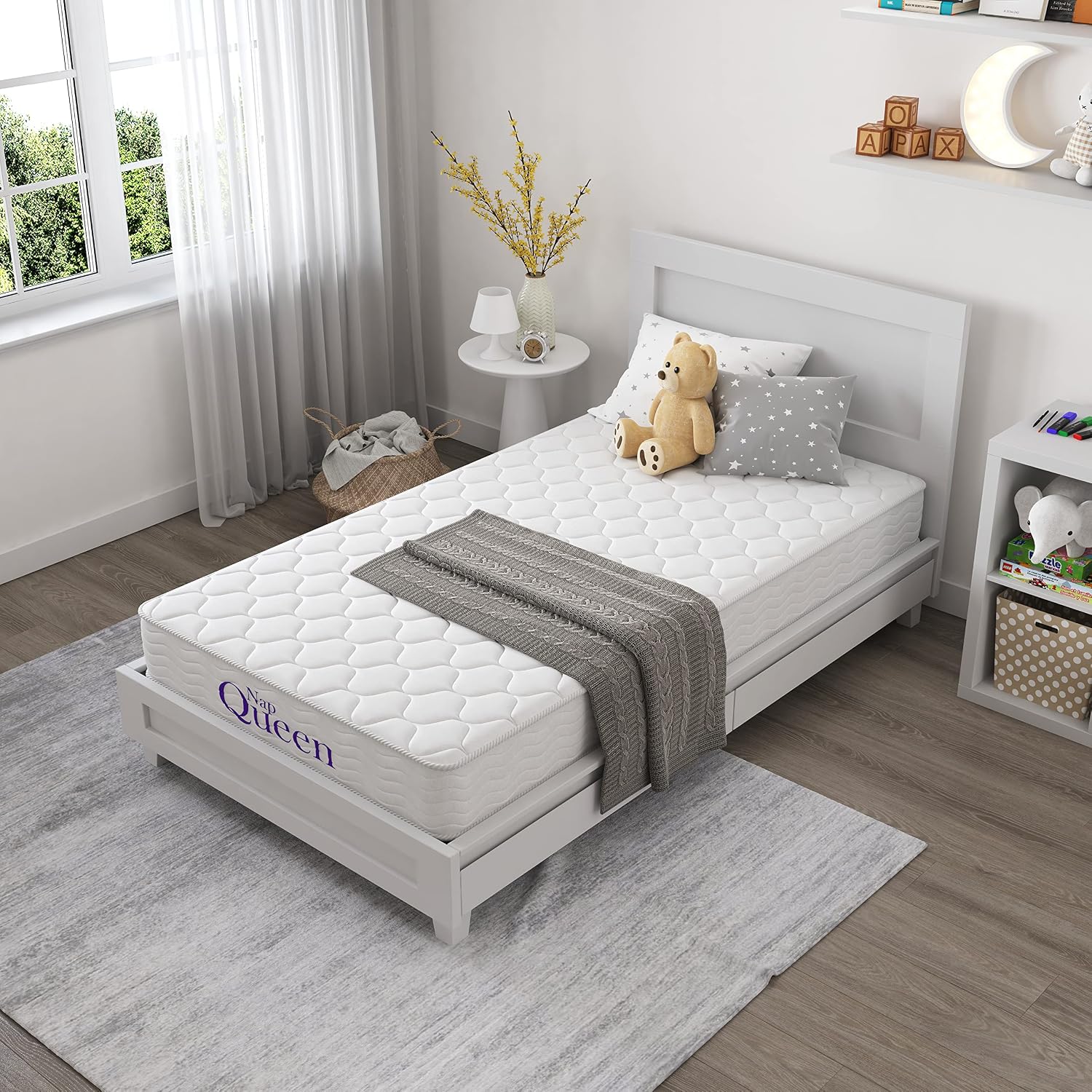 NapQueen Twin Mattress, 8 Inch Elsa Innerspring & Foam Medium Feel Mattress, CertiPUR-US Certified, Twin Bed Mattress in a Box, Fiberglass Free Mattress