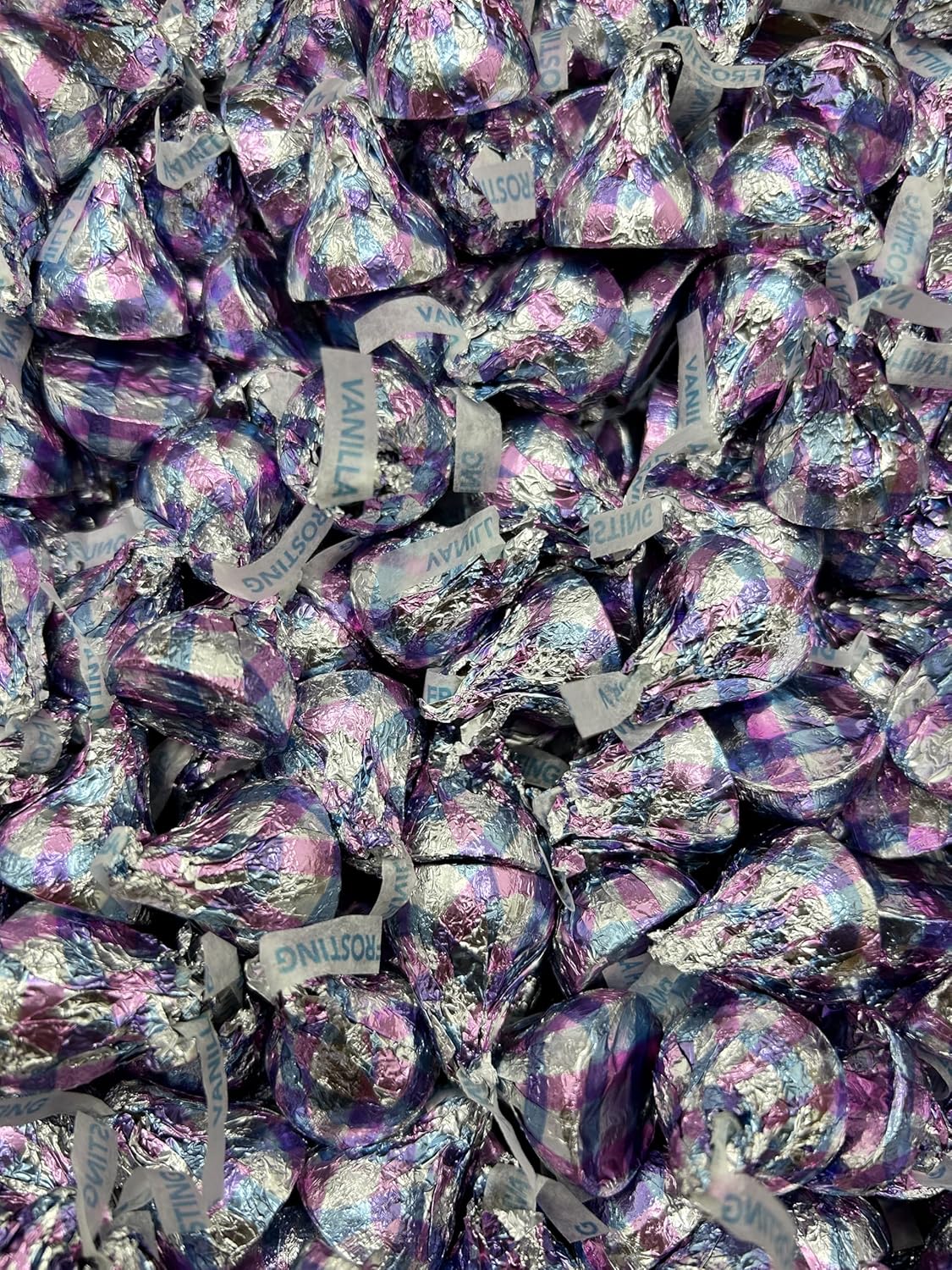 Kisses Milk Chocolate Vanilla Frosting Flavored - 1 Pounds approx 100 pieces - Individually Wrapped Candy - Classic Milk Chocolate Shell to Find a CreamyVvanilla Frosting Flavored Creme Center
