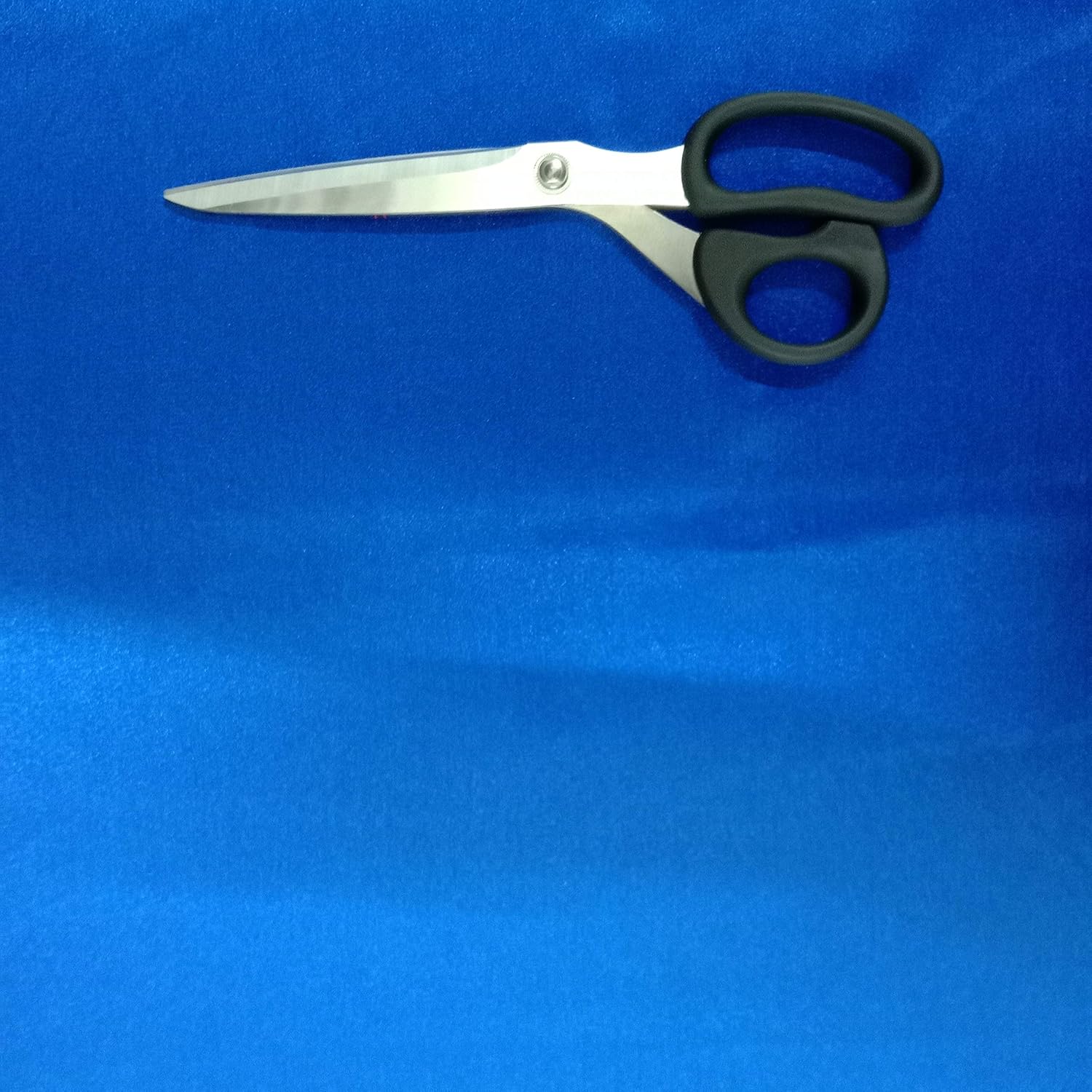 ROYAL BLUE POLYESTER SILKY SATIN FABRIC LINING MATERIAL DRESSMAKING **FREE POST** PLAIN COLOUR POLYESTER SATIN PROM DRESS FABRIC